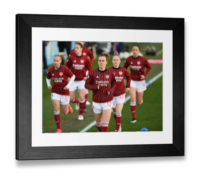 Framed Print : Arsenal's Jill Roord Gears Up for FA WSL Match Against Manchester United in Empty Meadow Park Amidst Coronavirus Restrictions Framed Print : Arsenal's Jill Roord Gears Up for FA WSL Match Against Manchester United in Empty Meadow Park Amidst Coronavirus Restrictions