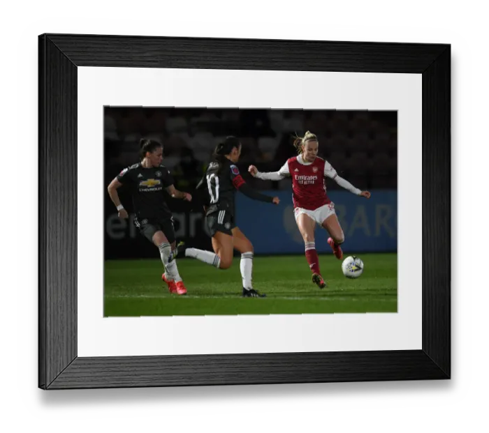 Framed Print : FA WSL Rivalry Unfolds: Beth Mead vs Katie Zelem in Empty Arsenal vs Manchester United Women's Match: A Battle of Stars Amidst COVID-19 Restrictions