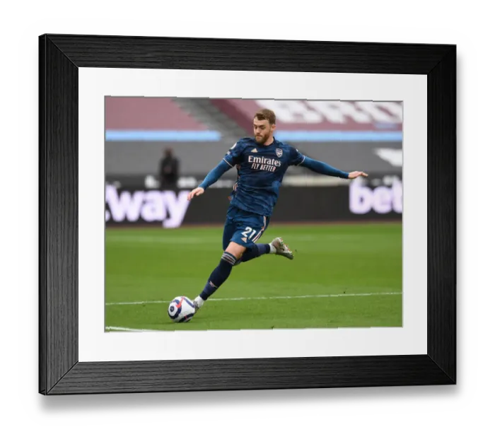 Framed Print : Calum Chambers in Action: Arsenal vs West Ham United, Premier League 2020-21