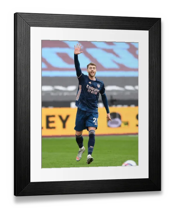 Framed Print : Calum Chambers in Action: West Ham United vs Arsenal, Premier League 2020-21 Framed Print : Calum Chambers in Action: West Ham United vs Arsenal, Premier League 2020-21