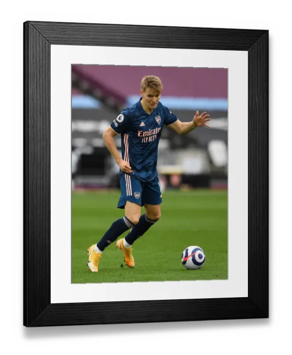 Framed Print : Martin Odegaard in Action: Arsenal vs. West Ham United, Premier League 2020-21 Framed Print : Martin Odegaard in Action: Arsenal vs. West Ham United, Premier League 2020-21