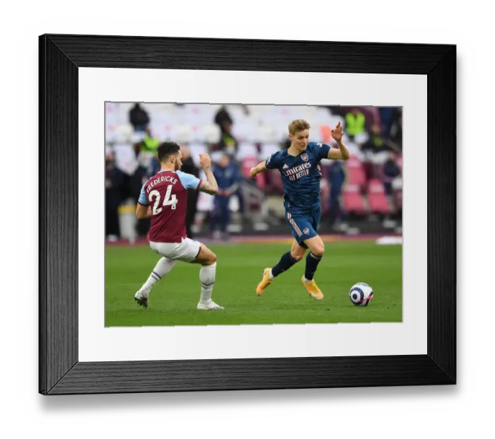 Framed Print : Martin Odegaard Darts Past Ryan Fredericks: West Ham vs Arsenal, Premier League 2020-21 Framed Print : Martin Odegaard Darts Past Ryan Fredericks: West Ham vs Arsenal, Premier League 2020-21