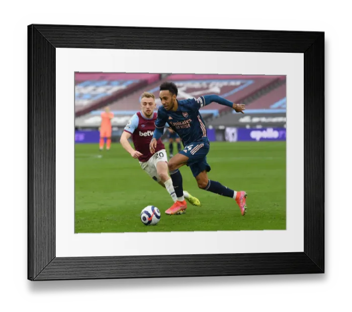 Framed Print : London Rivalry: Aubameyang vs. Bowen - Arsenal vs. West Ham United, Premier League 2020-21