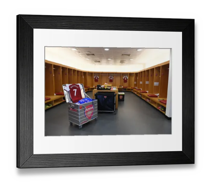 Framed Print : Arsenal's Empty Emirates: A Tribute to David Rocastle Before Arsenal vs. Liverpool (2020-21)