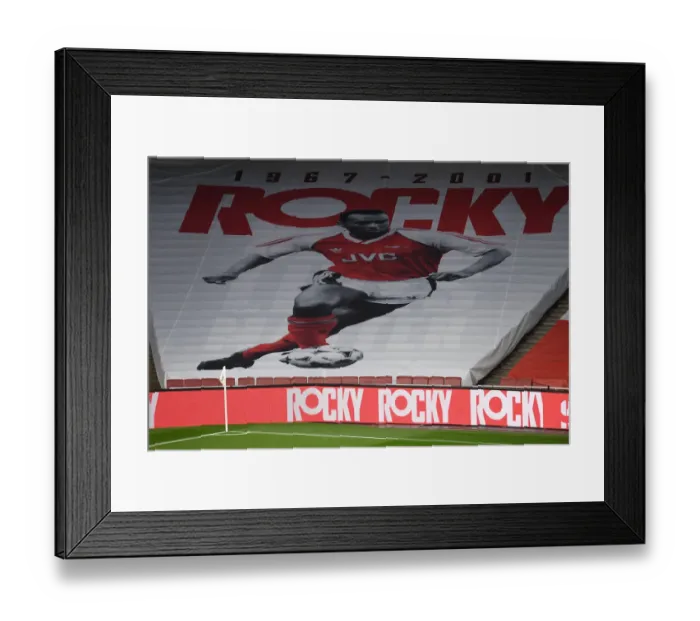 Framed Print : Arsenal vs Liverpool: Empty Emirates Stadium, David Rocastle Tribute, April 2021 Framed Print : Arsenal vs Liverpool: Empty Emirates Stadium, David Rocastle Tribute, April 2021