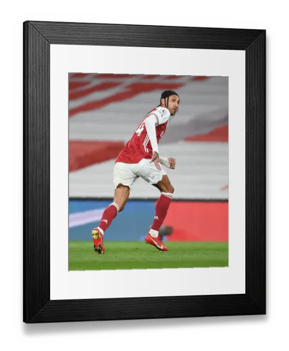 Framed Print : Arsenal's Aubameyang Battles Liverpool in Empty Emirates Stadium - Premier League 2021