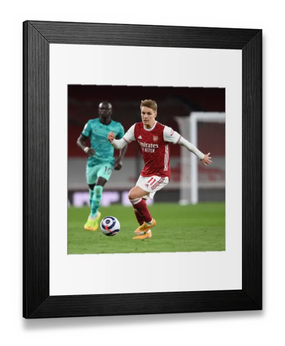 Framed Print : Empty Emirates: Arsenal vs Liverpool - Premier League Showdown (2021) Framed Print : Empty Emirates: Arsenal vs Liverpool - Premier League Showdown (2021)
