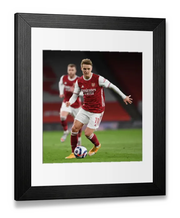 Framed Print : Arsenal vs Liverpool: Empty Emirates Showdown (2021) Framed Print : Arsenal vs Liverpool: Empty Emirates Showdown (2021)
