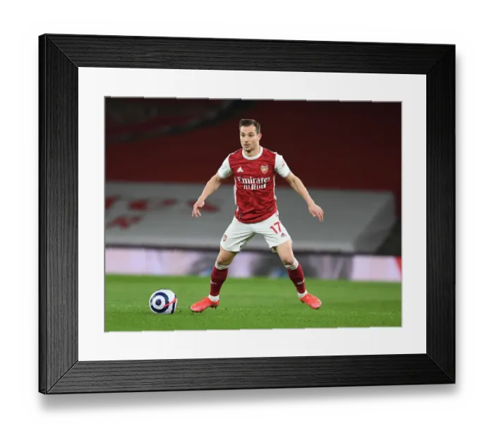 Framed Print : Arsenal vs Liverpool: Emirates Showdown in a Pandemic-Hit Stadium (April 2021) Framed Print : Arsenal vs Liverpool: Emirates Showdown in a Pandemic-Hit Stadium (April 2021)