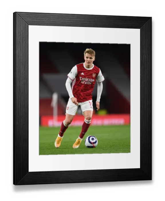 Framed Print : Empty Premier League Clash: Arsenal vs Liverpool at the Ghostly Emirates Stadium (2021) Framed Print : Empty Premier League Clash: Arsenal vs Liverpool at the Ghostly Emirates Stadium (2021)