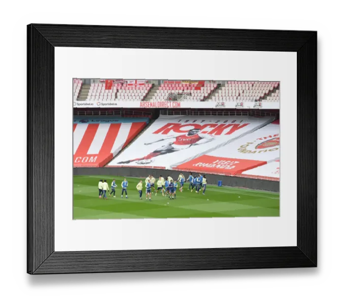 Framed Print : Arsenal Training Before Empty Emirates: Arsenal v Liverpool, Premier League 2021 Framed Print : Arsenal Training Before Empty Emirates: Arsenal v Liverpool, Premier League 2021