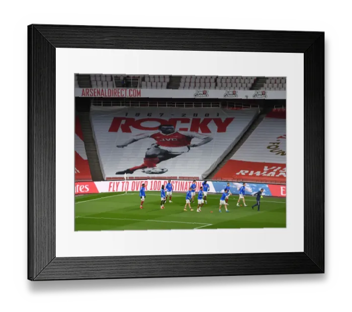 Framed Print : Arsenal vs. Liverpool: Emirates Battle in Empty Stands Amidst COVID-19 Restrictions