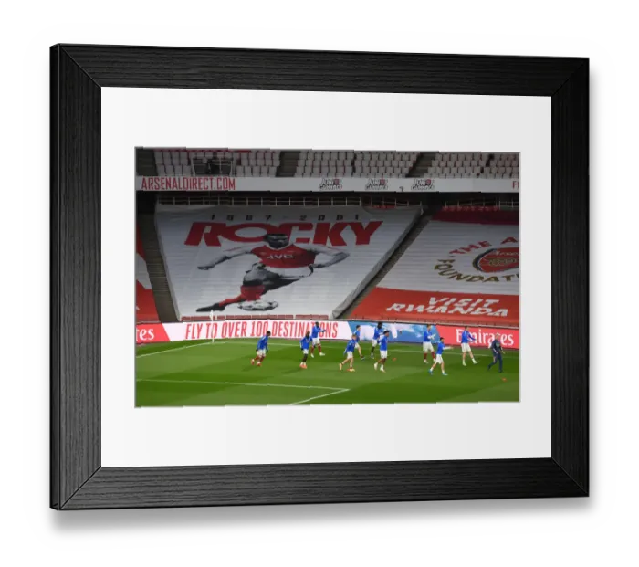 Framed Print : Arsenal vs Liverpool: Emirates Stadium Showdown Amidst Pandemic-Empty Stands (April 2021)