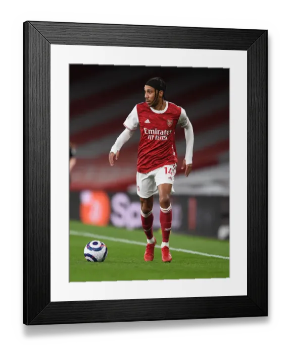 Framed Print : Arsenal's Aubameyang in Action: Battle at Emirates Against Liverpool, Premier League 2020-21