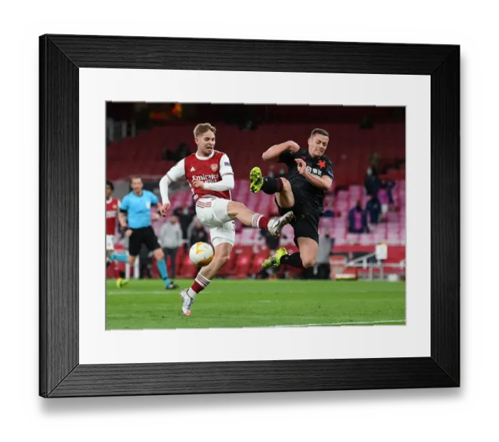 Framed Print : Arsenal vs Slavia Prague: Empty Europa League Quarterfinal at Emirates Stadium (2021) Framed Print : Arsenal vs Slavia Prague: Empty Europa League Quarterfinal at Emirates Stadium (2021)