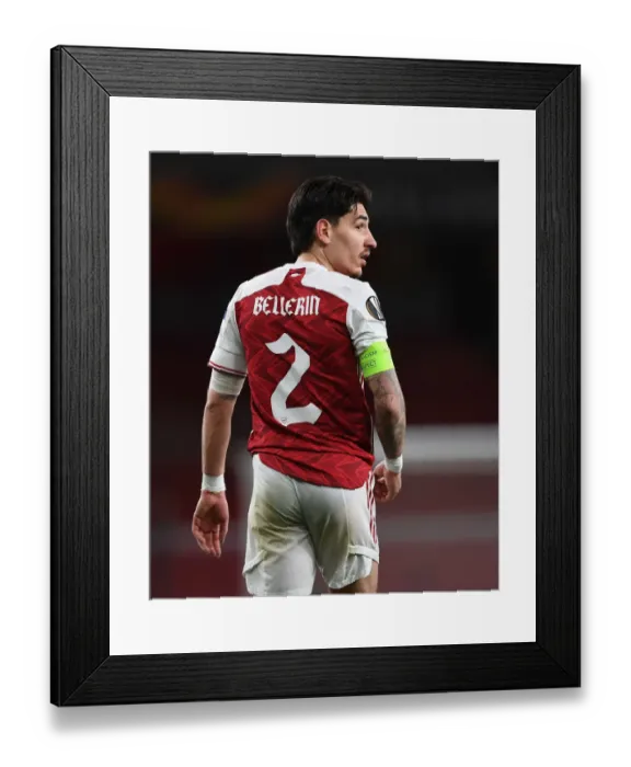 Framed Print : Arsenal's Hector Bellerin at Empty Emirates: Arsenal vs Slavia Praha, Europa League Quarterfinal Amidst Coronavirus Restrictions