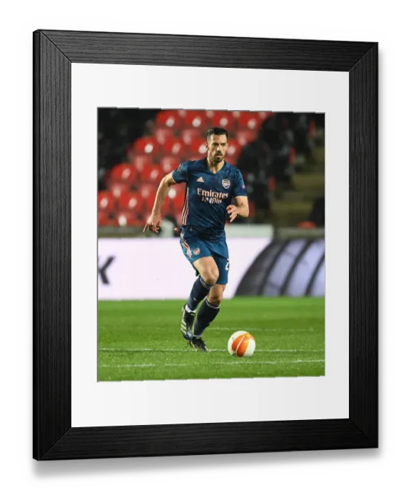 Framed Print : Arsenal's Pablo Mari in UEFA Europa League Quarterfinal Match against Slavia Praha in Prague (Behind Closed Doors) Framed Print : Arsenal's Pablo Mari in UEFA Europa League Quarterfinal Match against Slavia Praha in Prague (Behind Closed Doors)