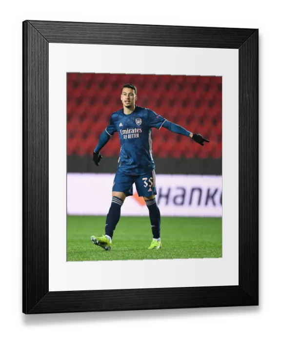 Framed Print : Behind Closed Doors: Gabriel Martinelli in UEFA Europa League Quarterfinal for Arsenal at Slavia Praha, Prague