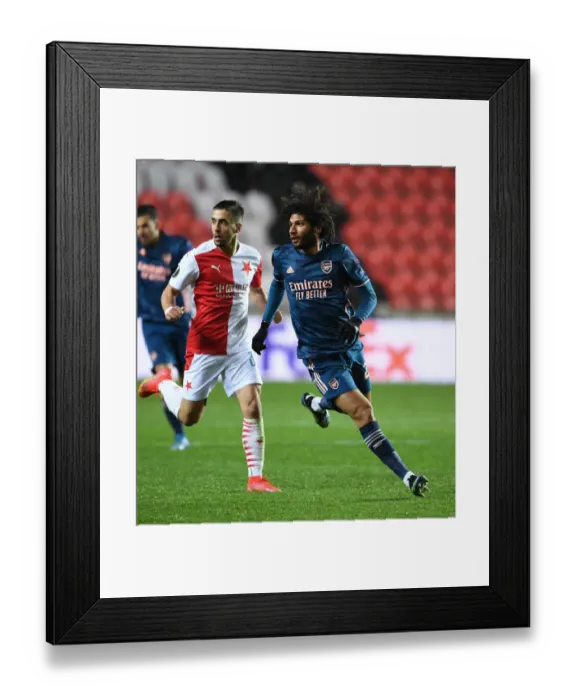Framed Print : Arsenal's Mo Elneny in UEFA Europa League Quarterfinal Match against Slavia Praha in Prague (Behind Closed Doors)