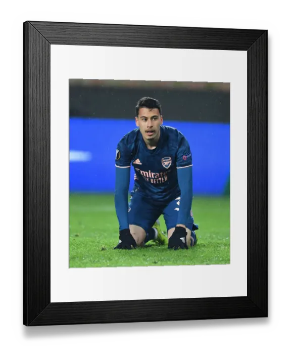 Framed Print : Behind Closed Doors: Gabriel Martinelli's Europa League Quarterfinal Performance for Arsenal against Slavia Praha in Prague