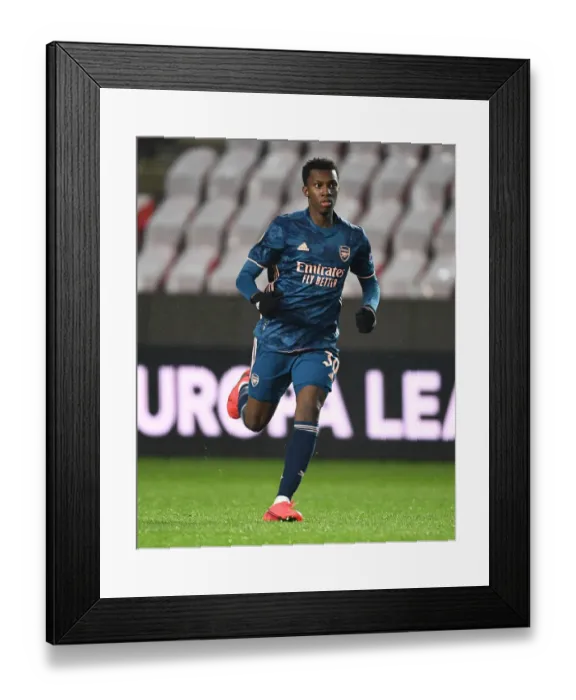 Framed Print : Lone Ranger: Eddie Nketiah in Empty Eden Arena - Arsenal's Europa League Quarterfinal in Prague