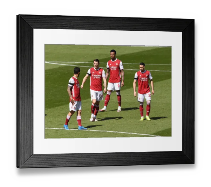 Framed Print : Arsenal v Fulham - Premier League Framed Print : Arsenal v Fulham - Premier League