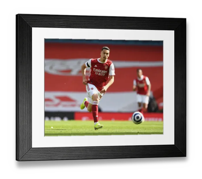Framed Print : Gabriel Martinelli's Unforgettable Performance: Arsenal's Triumph Over Fulham in Empty Emirates (April 2021)