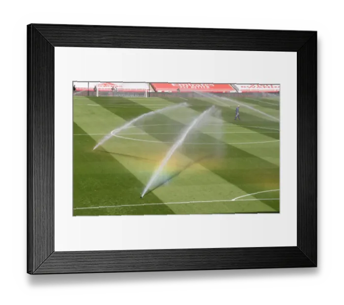 Framed Print : Arsenal vs Fulham at Empty Emirates: Pre-Match Preparations Amidst Coronavirus Restrictions Framed Print : Arsenal vs Fulham at Empty Emirates: Pre-Match Preparations Amidst Coronavirus Restrictions
