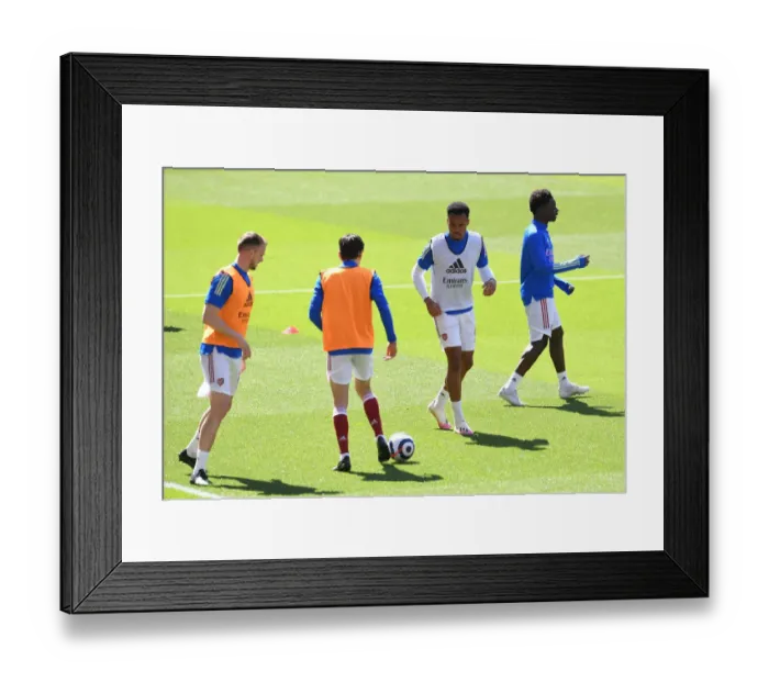 Framed Print : Arsenal's Gabriel Magalhaes at Empty Emirates Stadium - Arsenal v Fulham, 2021 Premier League