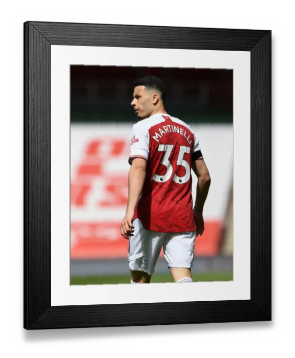 Framed Print : Gabriel Martinelli's Standout Performance at Empty Emirates: Arsenal's Victory over Fulham (April 2021)