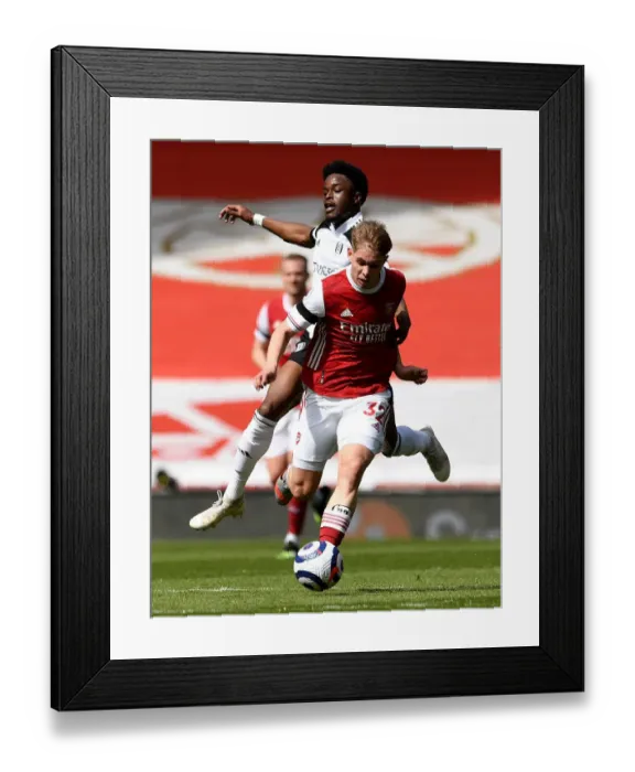 Framed Print : Arsenal's Emile Smith Rowe Faces Off Against Fulham's Josh Maja in Empty Emirates Stadium - Arsenal v Fulham, 2021 Premier League Framed Print : Arsenal's Emile Smith Rowe Faces Off Against Fulham's Josh Maja in Empty Emirates Stadium - Arsenal v Fulham, 2021 Premier League