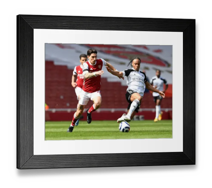 Framed Print : Arsenal vs. Fulham: Hector Bellerin Faces Off in Empty Emirates Stadium, Premier League 2020-21