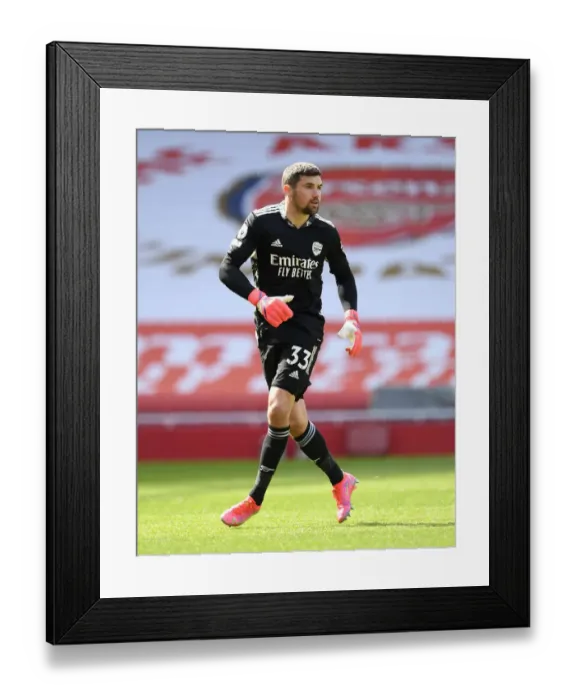 Framed Print : Empty Emirates: Arsenal vs Fulham Amidst Pandemic Restrictions (April 2021)