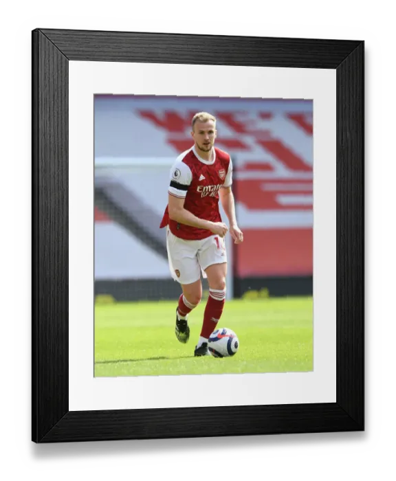 Framed Print : Arsenal vs Fulham: Emirates Stadium Showdown Amidst COVID-19 Restrictions (April 2021)