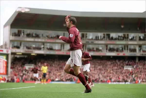 Robin van Persie's Euphoric Goal: Arsenal's 5-0 Thrashing of Aston Villa (January 4, 2006, Highbury, London)