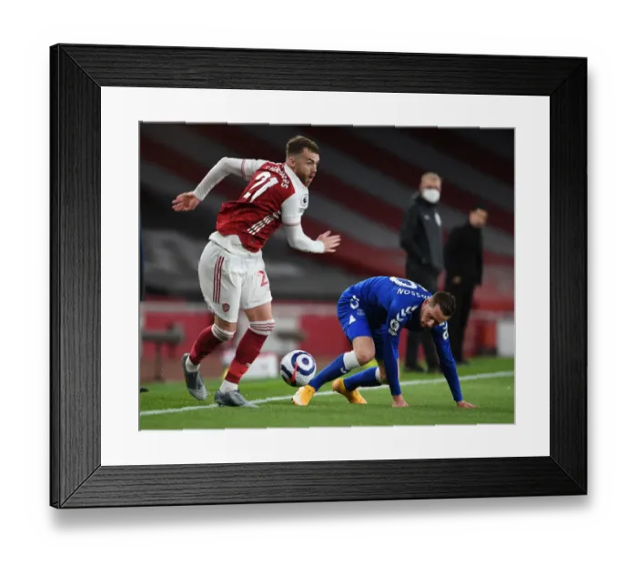 Framed Print : Arsenal vs Everton: Clash at Emirates Amidst Empty Stands (2020-21) Framed Print : Arsenal vs Everton: Clash at Emirates Amidst Empty Stands (2020-21)