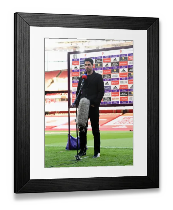 Framed Print : Arsenal's Mikel Arteta Ahead of Arsenal v Everton Premier League Clash at Emirates Stadium