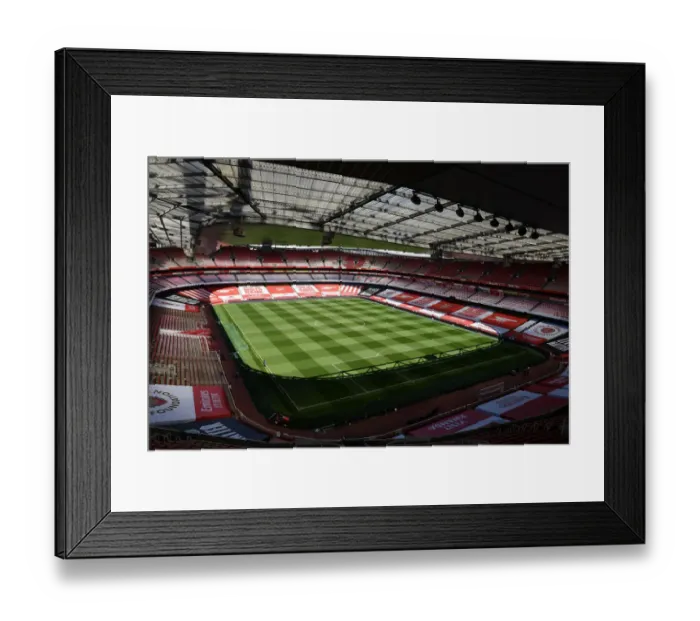 Framed Print : Arsenal vs Everton: Premier League Clash at Emirates Stadium