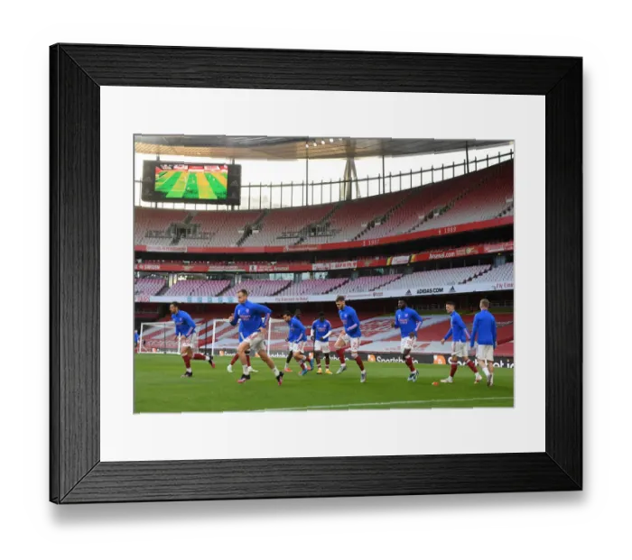 Framed Print : Arsenal vs. Everton: Premier League Showdown - Arsenal Players Ready at Emirates Stadium Framed Print : Arsenal vs. Everton: Premier League Showdown - Arsenal Players Ready at Emirates Stadium