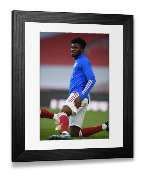Framed Print : Arsenal's Thomas Partey Gears Up for Arsenal v Everton: Premier League Showdown (April 2021) Framed Print : Arsenal's Thomas Partey Gears Up for Arsenal v Everton: Premier League Showdown (April 2021)