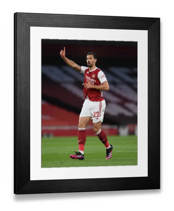 Framed Print : Arsenal's Pablo Mari in Action against Everton - Premier League 2020-21 Framed Print : Arsenal's Pablo Mari in Action against Everton - Premier League 2020-21