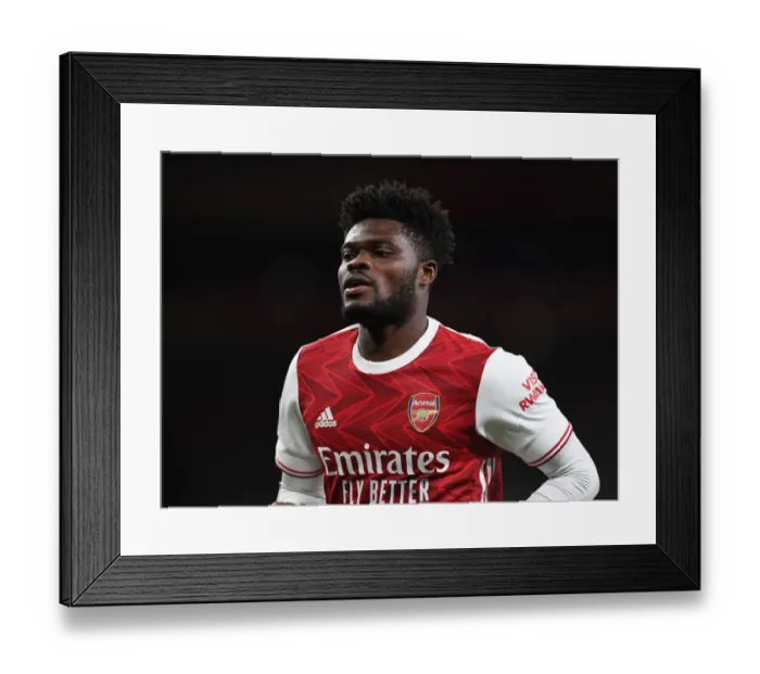 Framed Print : Thomas Partey in Action: Arsenal vs Everton, Premier League 2020-21