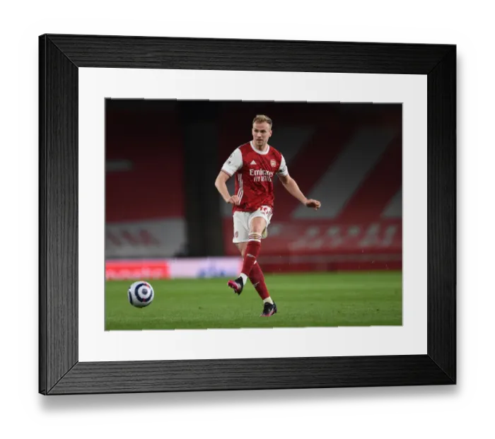 Framed Print : Arsenal's Rob Holding in Action against Everton - Premier League 2020-21