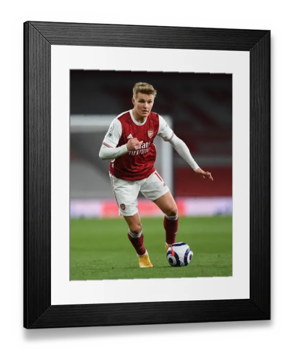 Framed Print : Martin Odegaard in Action: Arsenal vs Everton, Premier League 2020-21 Framed Print : Martin Odegaard in Action: Arsenal vs Everton, Premier League 2020-21