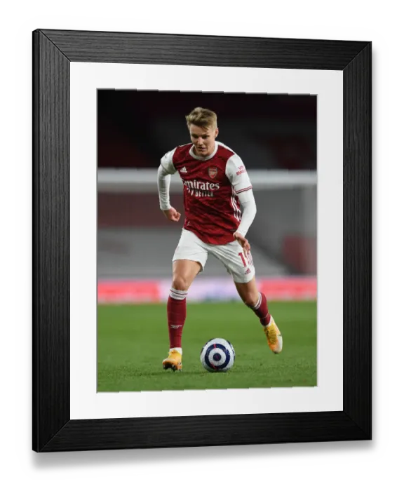 Framed Print : Martin Odegaard in Action: Arsenal vs Everton, Premier League 2020-21 Framed Print : Martin Odegaard in Action: Arsenal vs Everton, Premier League 2020-21