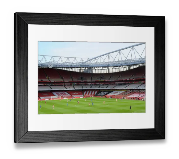 Framed Print : Arsenal vs Everton: Premier League Showdown at Emirates Stadium Framed Print : Arsenal vs Everton: Premier League Showdown at Emirates Stadium