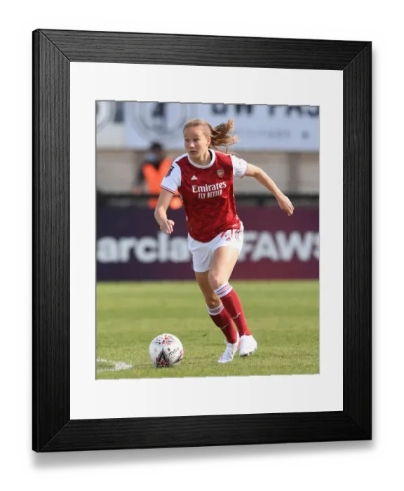 Framed Print : Malin Gut Shines in Empty Stands: Arsenal Women vs Brighton & Hove Albion, FA WSL