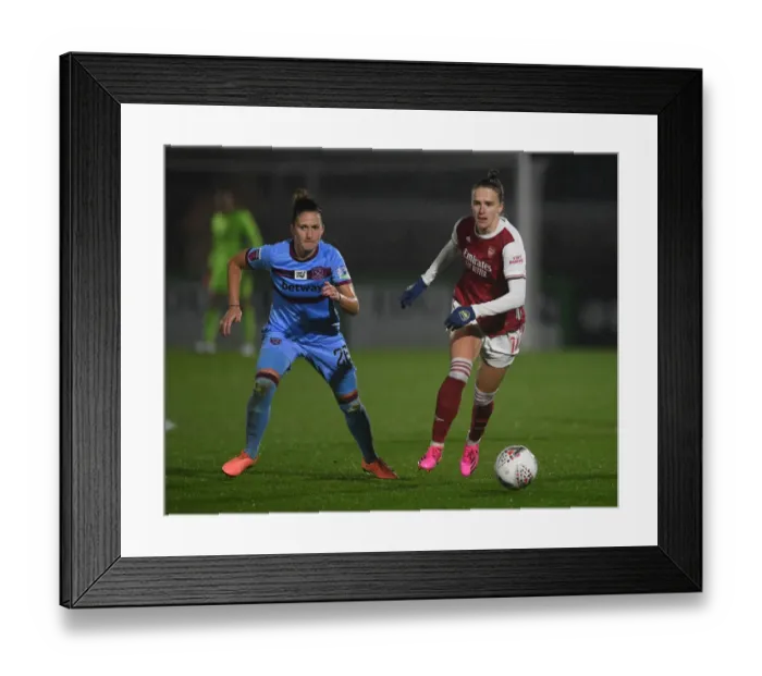 Framed Print : FA WSL 2021: Miedema vs. Vetterlein - A Riveting Rivalry at Empty Meadow Park Framed Print : FA WSL 2021: Miedema vs. Vetterlein - A Riveting Rivalry at Empty Meadow Park