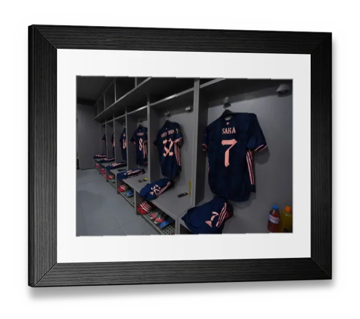 Framed Print : Bukayo Saka's Silent Preparation: Arsenal's Empty Semi-Final Battle at Villarreal's Estadio de la Ceramica