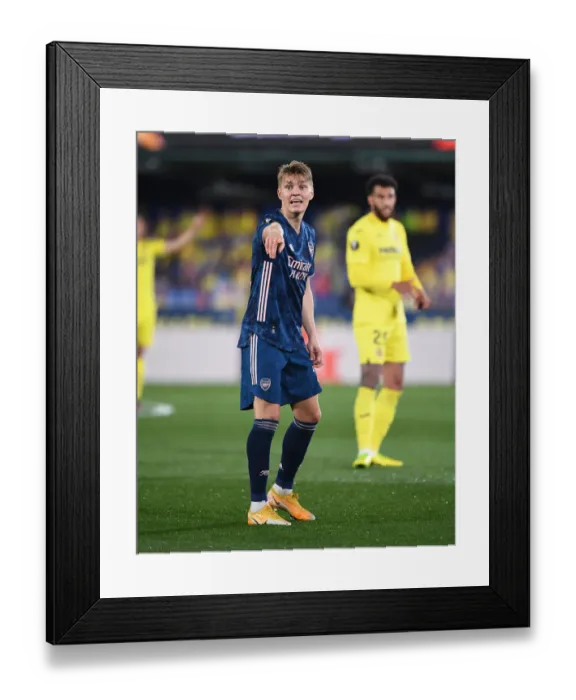 Framed Print : Arsenal's Martin Odegaard in UEFA Europa League Semi-Final Action against Villarreal in Spain (2020-21) Framed Print : Arsenal's Martin Odegaard in UEFA Europa League Semi-Final Action against Villarreal in Spain (2020-21)